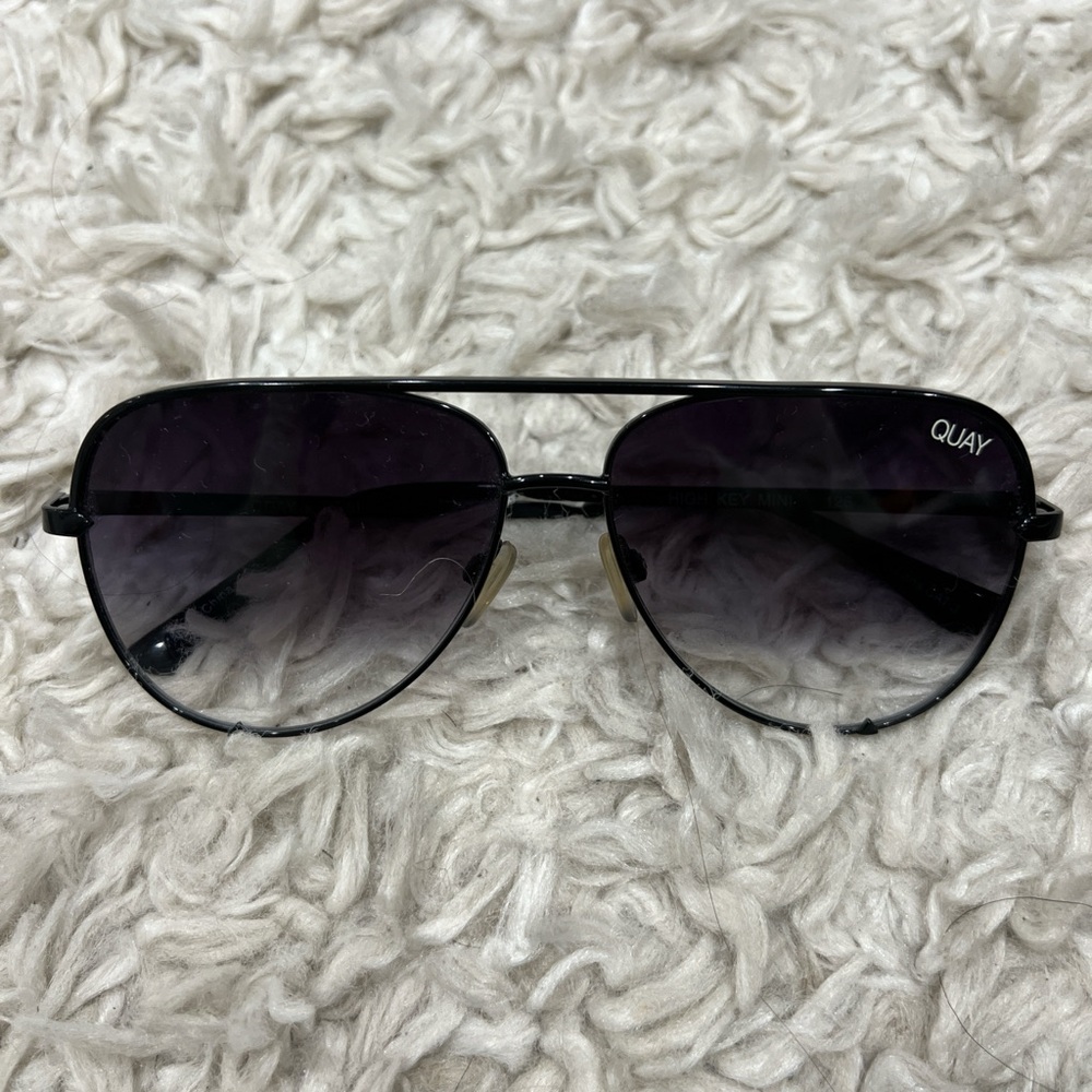 Quay x Desi - High Key Mini Sunglasses